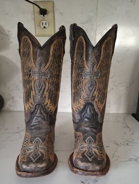 Corral Brown and Tan Western Embroidered Leather Cowboy Boots